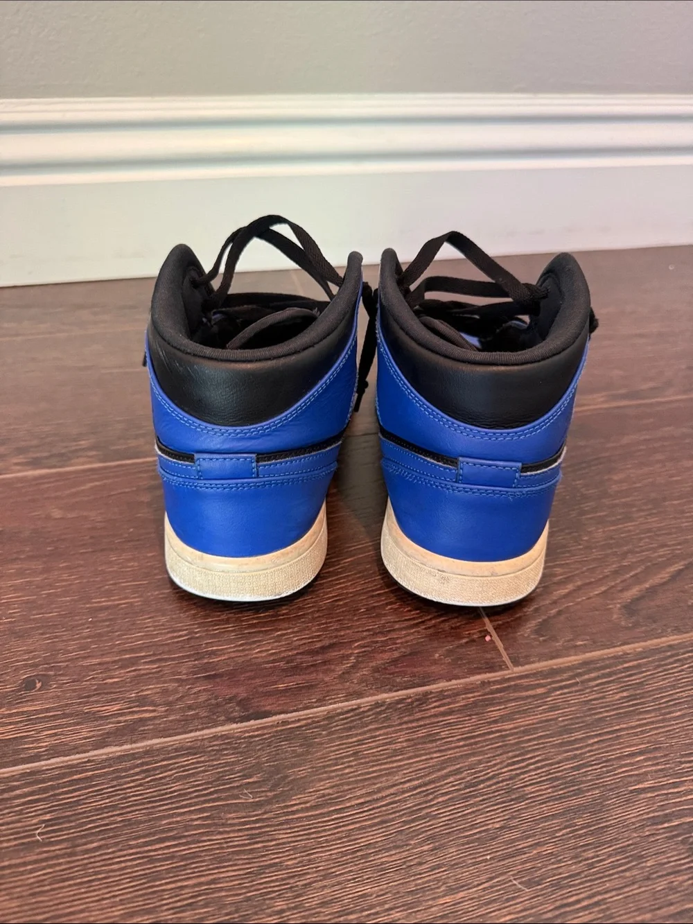 Nike Air Jordan 1 High Black and Royal Blue size 8